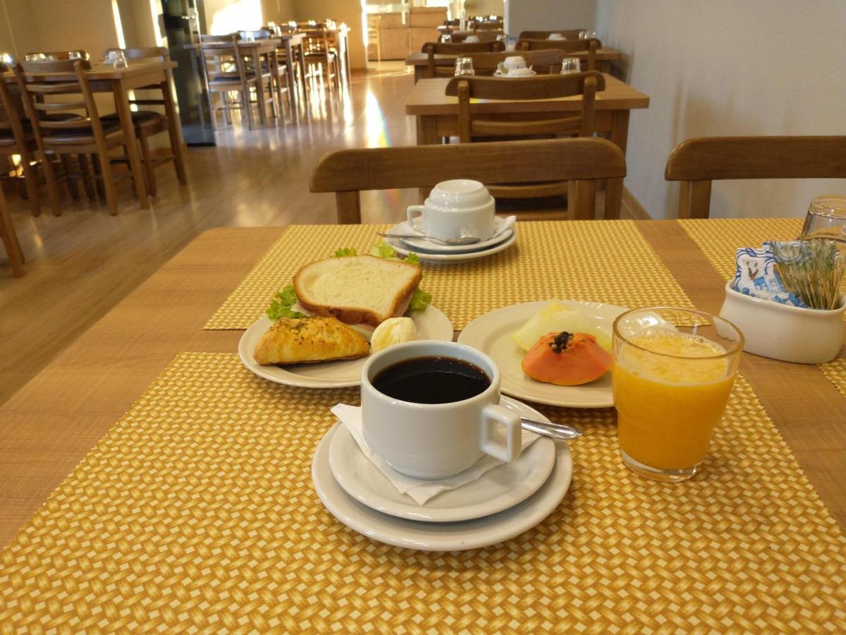 Rambo Hotel อาเลเกรชิ ภายนอก รูปภาพ